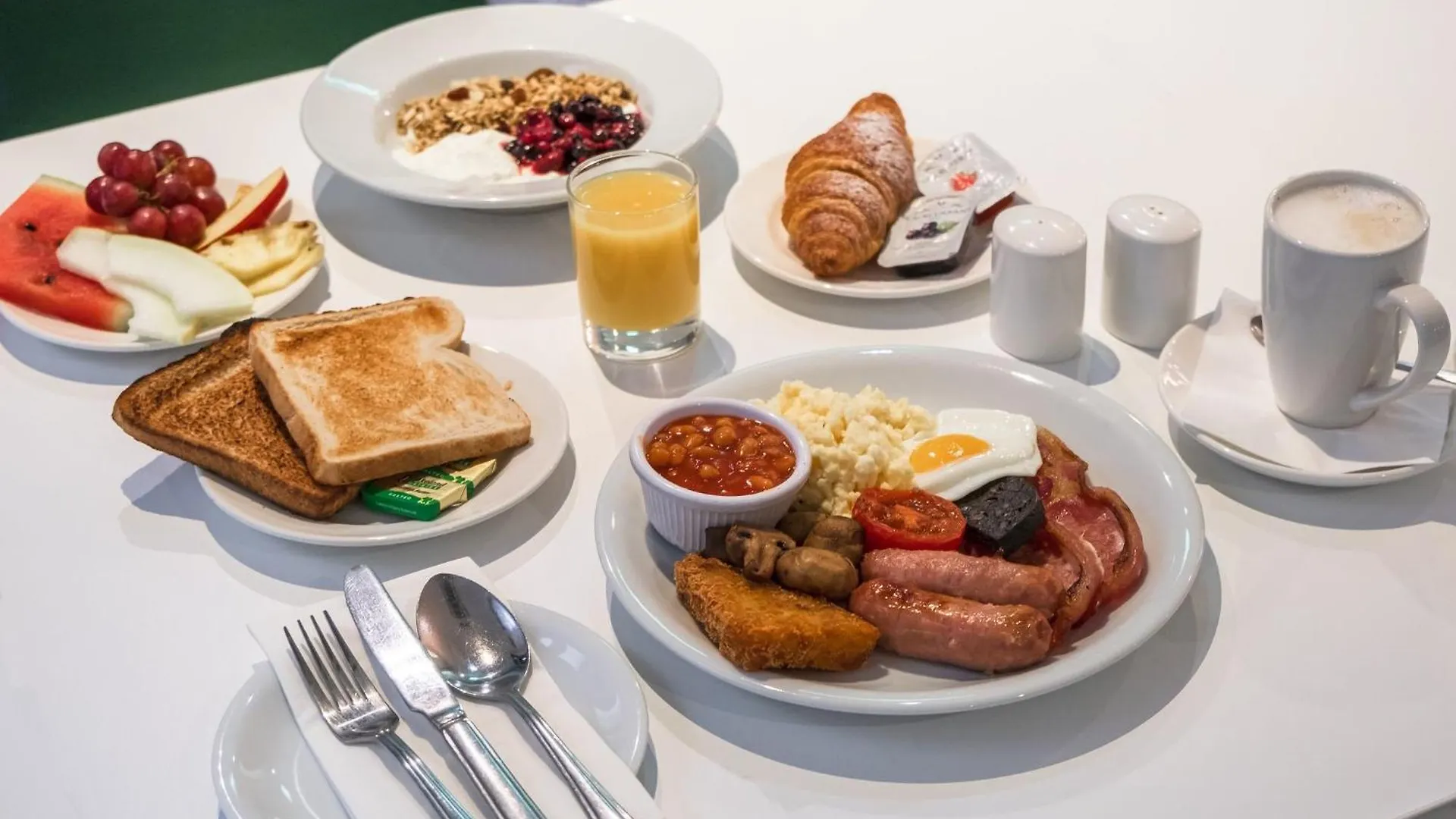 Holiday Inn Doncaster A1- M Jct 36 By Ihg 3*,